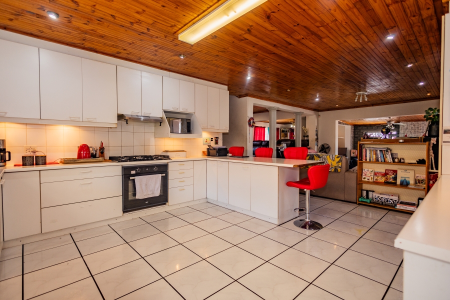 4 Bedroom Property for Sale in Blommendal Western Cape